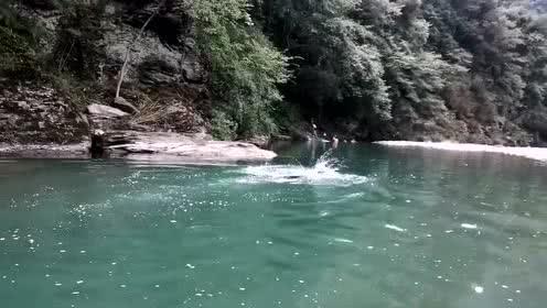 浓情腊八节 温暖社区情