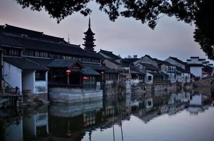 朱见深为什么那么宠爱万贵妃?有什么吸引他的地方